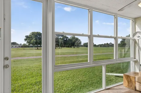 7640 NW 18th St #101, Margate, FL 33063