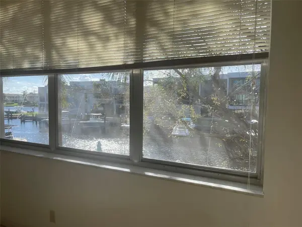 Pompano Beach, FL 33062,777 S Federal Hwy #218G