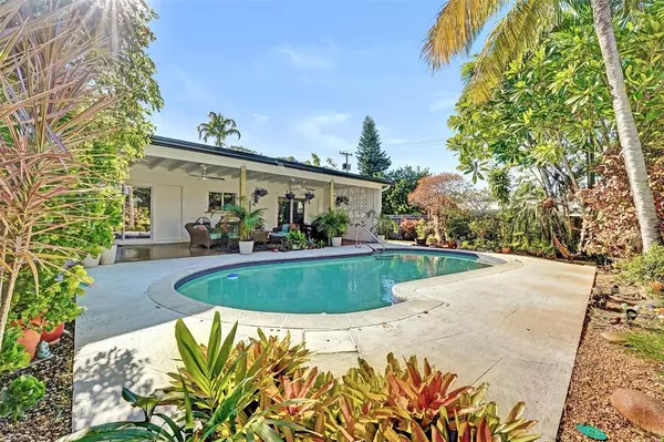 Hollywood, FL 33021,601 S Rainbow Dr