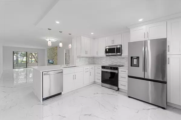 Coconut Creek, FL 33066,2303 Lucaya Ln #H2