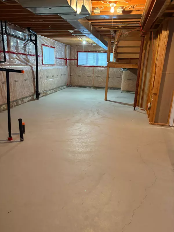 Wasaga Beach, ON L9Z 3B3,18 Red Pine CRES