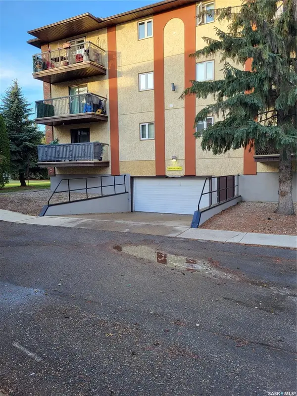 3130 Louise STREET #106, Saskatoon, SK S7J 3L8