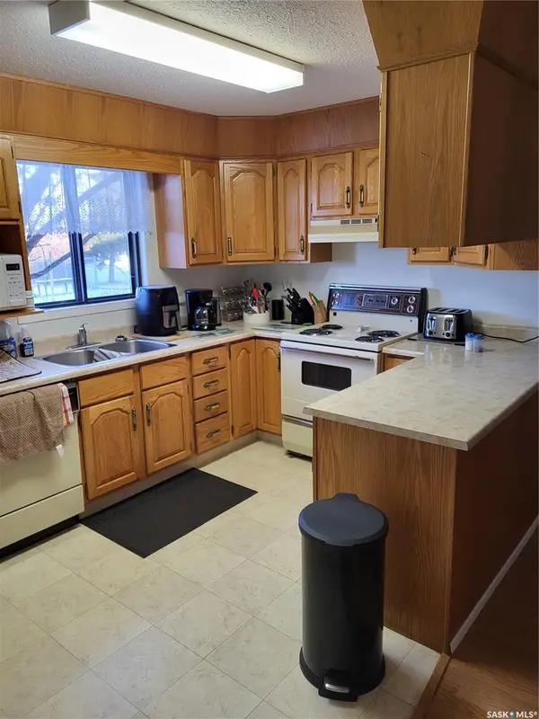 3130 Louise STREET #106, Saskatoon, SK S7J 3L8