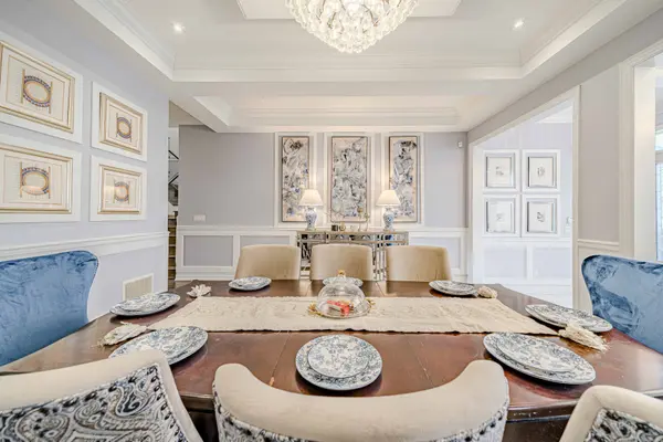 Oakville, ON L6H 0V1,3096 Daniel WAY