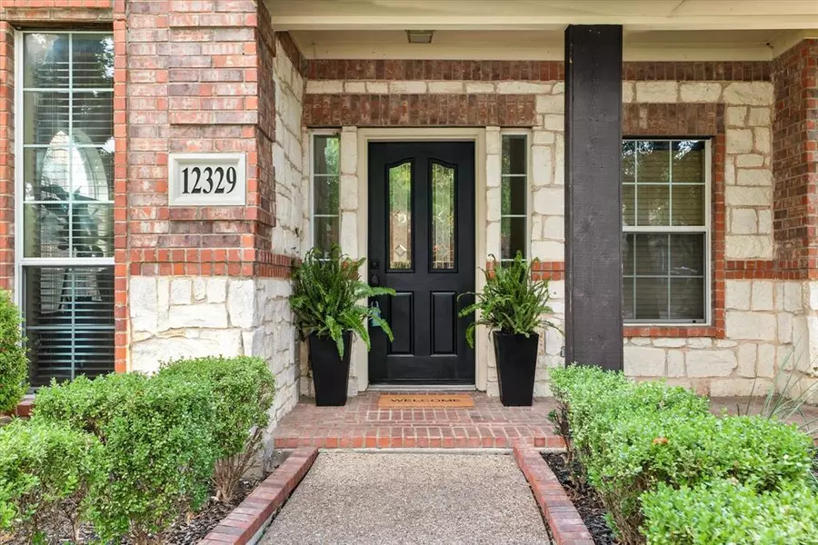 12329 Hawk Creek Drive, Frisco, TX 75033
