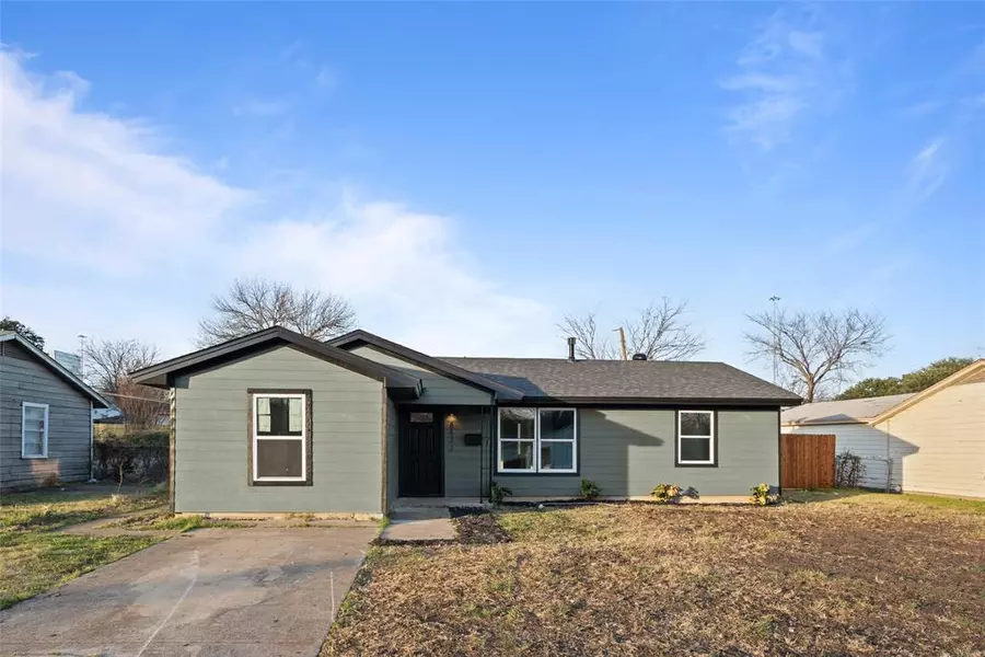 8423 Glen Regal Drive, Dallas, TX 75243