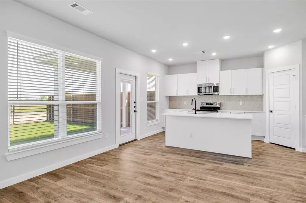 Midlothian, TX 76065,7064-7066 Guilford Court