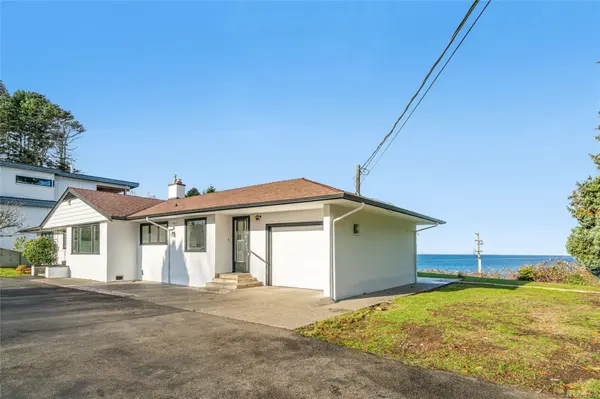 Qualicum Beach, BC V9K 1G8,441 Memorial Ave