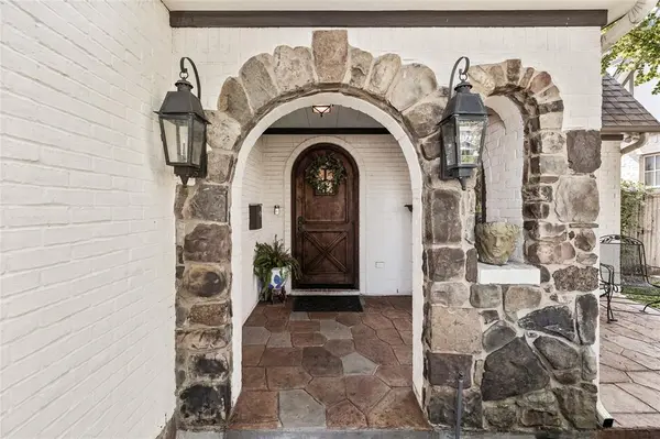 Dallas, TX 75206,5910 Velasco Avenue