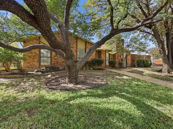 Coppell, TX 75019,303 Woodhurst Drive