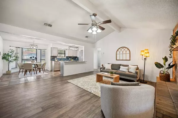 6636 Fair Meadows Drive, Watauga, TX 76148