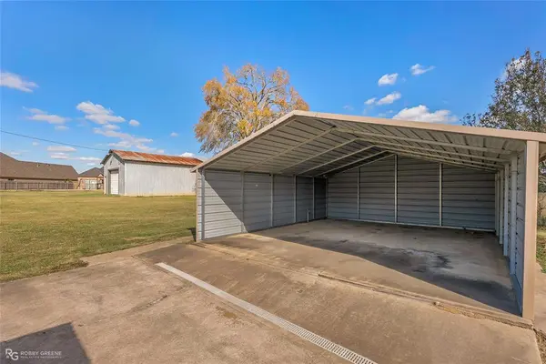 Stonewall, LA 71078,204 Cathey Road