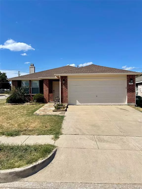 3501 Clydesdale Drive, Denton, TX 76210