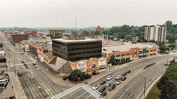 Sudbury, ON P3C 1S8,40 ELM ST #164