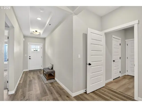 Newberg, OR 97132,4233 E WILLAKENZIE ST