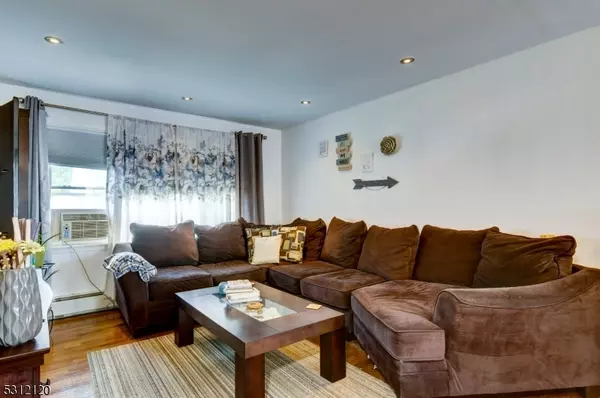 Lodi Boro, NJ 07644,12 Mckinley Ave #1