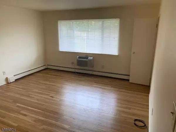 Newton Town, NJ 07860,4c Swartswood Rd #C