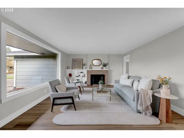 Eugene, OR 97404,124 E ANCHOR AVE