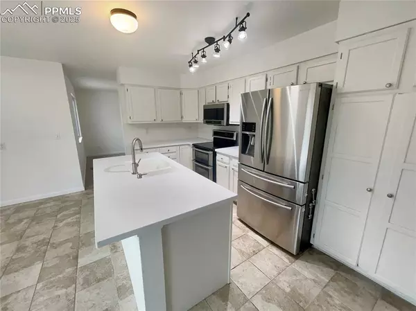 Colorado Springs, CO 80911,217 Corliss ST