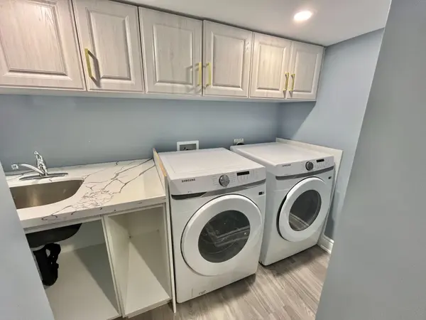 Whitby, ON L1P 0G9,2-42 Ogston CRES