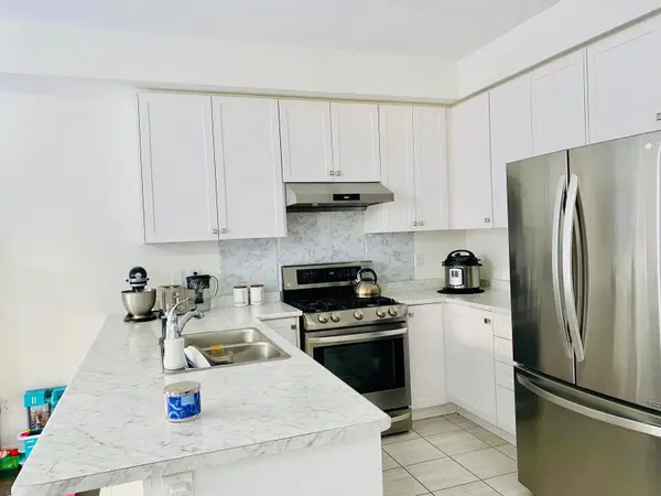 Pickering, ON L1X 0H1,1163 Enchanted CRES