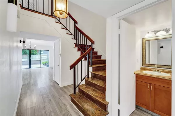 103 Heatherbrook Way #143, Hollywood, FL 33021