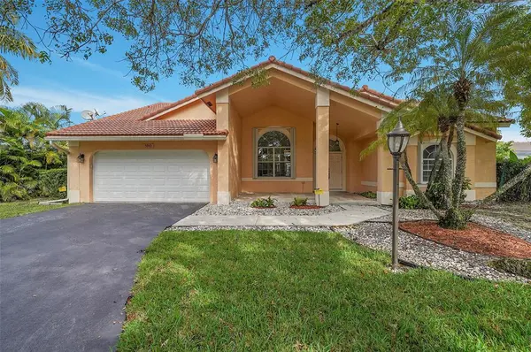 5743 NW 100th Way, Coral Springs, FL 33076