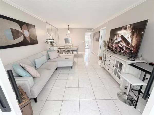 Margate, FL 33063,3040 Holiday Springs Blvd #110