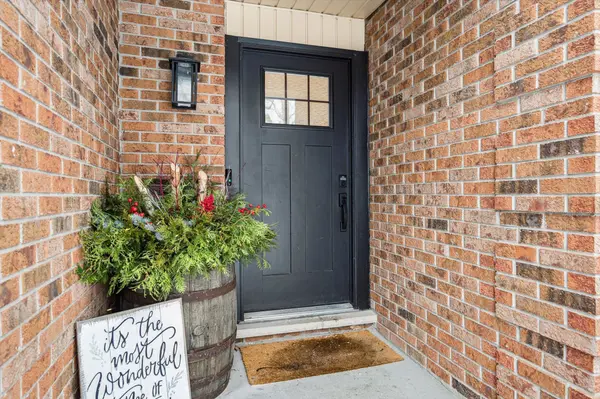 Guelph, ON N1G 4L7,4 Gryphon PL