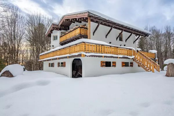 878 DEER LAKE RD RD, Huntsville, ON P0B 1L0