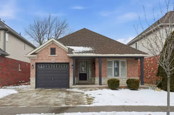 144 Sumner CRES, Grimsby, ON L3M 0B4