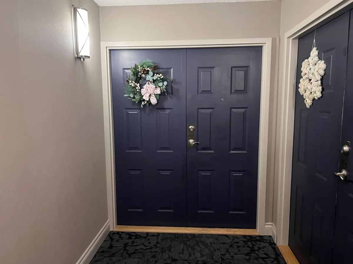 London East, ON N6B 3N7,7 Picton ST #403