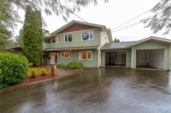 7906 Patterson Rd, Central Saanich, BC V8M 1L5
