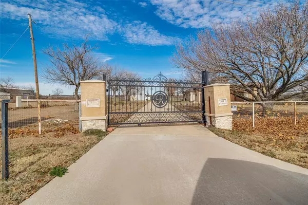 Josephine, TX 75189,511 E Cook Street #1