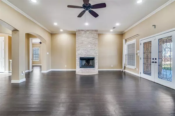 Josephine, TX 75189,511 E Cook Street #1