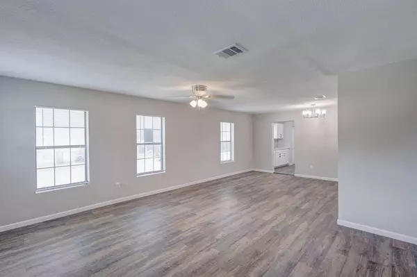 Fort Worth, TX 76104,1260 E Mulkey Street