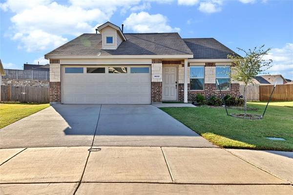 8633 Mount Evans Court,  Fort Worth,  TX 76123