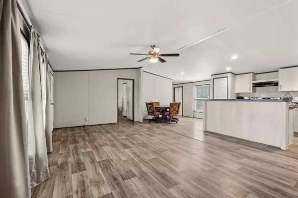 Trenton, TX 75490,3956 County Road 4640