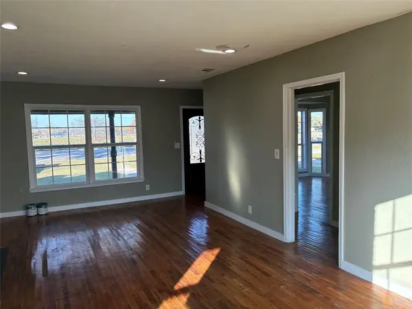 Fort Worth, TX 76116,6329 Calmont Avenue