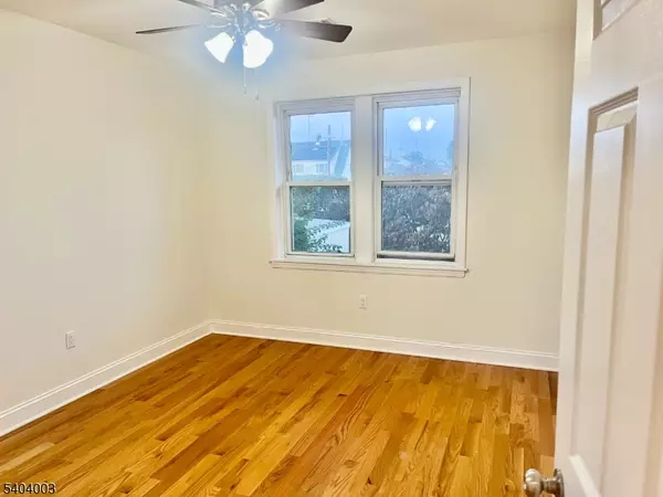 North Arlington Boro, NJ 07031,10-12 Morton Pl #2