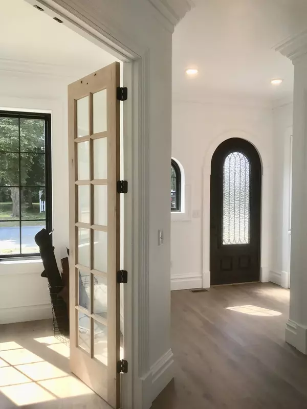 Waterford, MI 48329,3306 Indianview DR