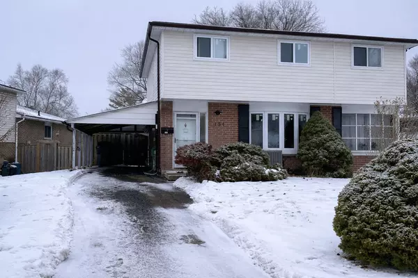 184 Hollyberry TRL, Toronto C15, ON M2H 2P4