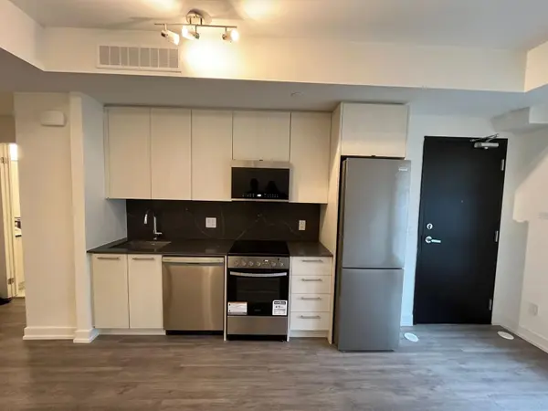 Toronto C06, ON M3H 0E8,861 Sheppard AVE W #9