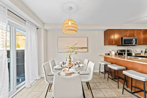 Clarington, ON L1C 3Y6,95 Laprade SQ