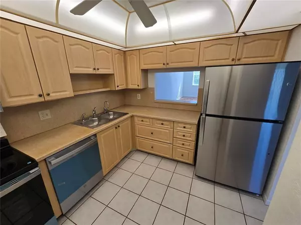 Margate, FL 33063,6890 Royal Palm Blvd #211H