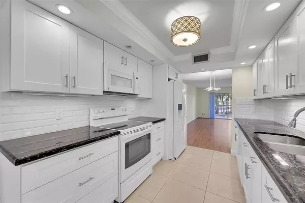 1802 Eleuthera Pt #E2, Coconut Creek, FL 33066