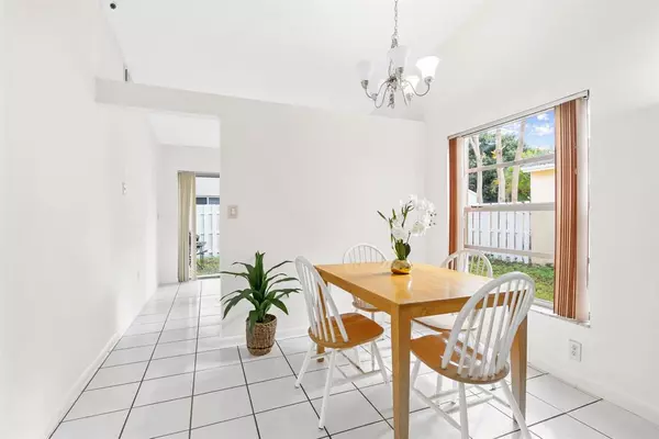 Davie, FL 33325,14106 Langley Pl