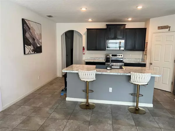 Port St Lucie, FL 34953,692 SW Paar Dr