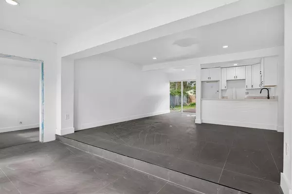 Fort Lauderdale, FL 33315,609 SW 20th St