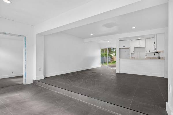 Fort Lauderdale, FL 33315,609 SW 20th St